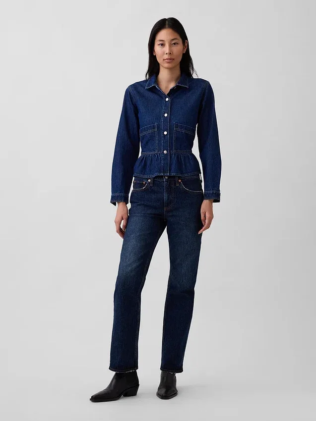 Eng anliegendes Peplum-Oberteil aus Denim