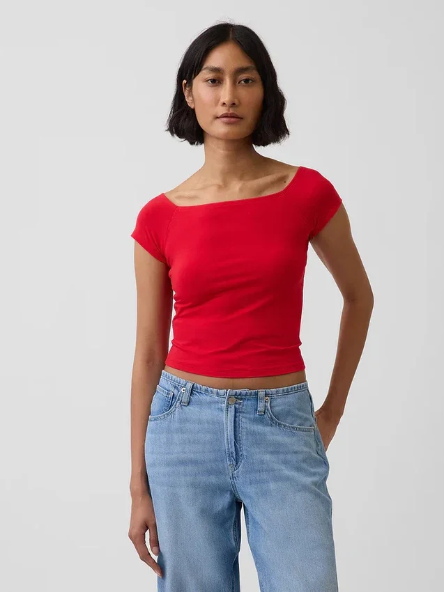 Engmaschiges Jersey-T-Shirt im Off-Shoulder-Crop-Stil