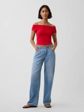 Engmaschiges Jersey-T-Shirt im Off-Shoulder-Crop-Stil