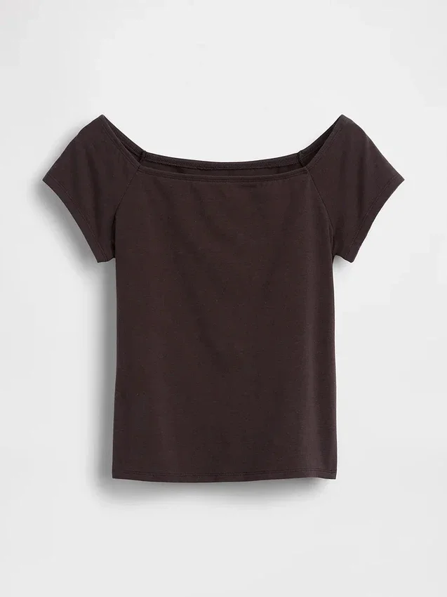 Engmaschiges Jersey-T-Shirt im Off-Shoulder-Crop-Stil