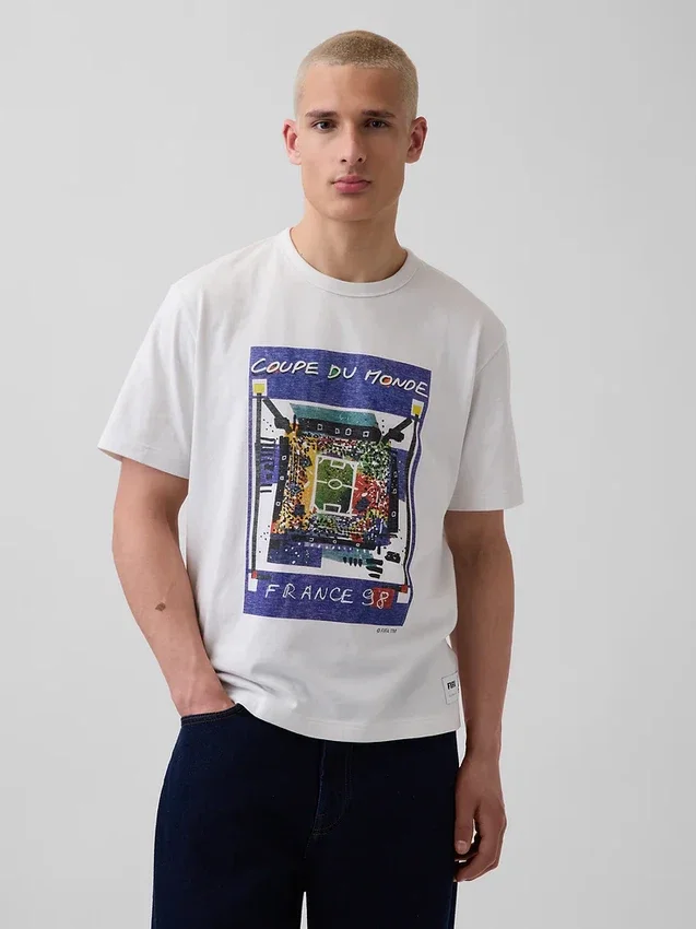 FIFA-Weltmeisterschaft™ T-Shirt mit Grafik in lockerer Passform