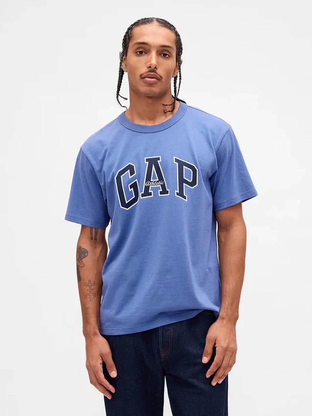Gap-Arch Logo-T-Shirt