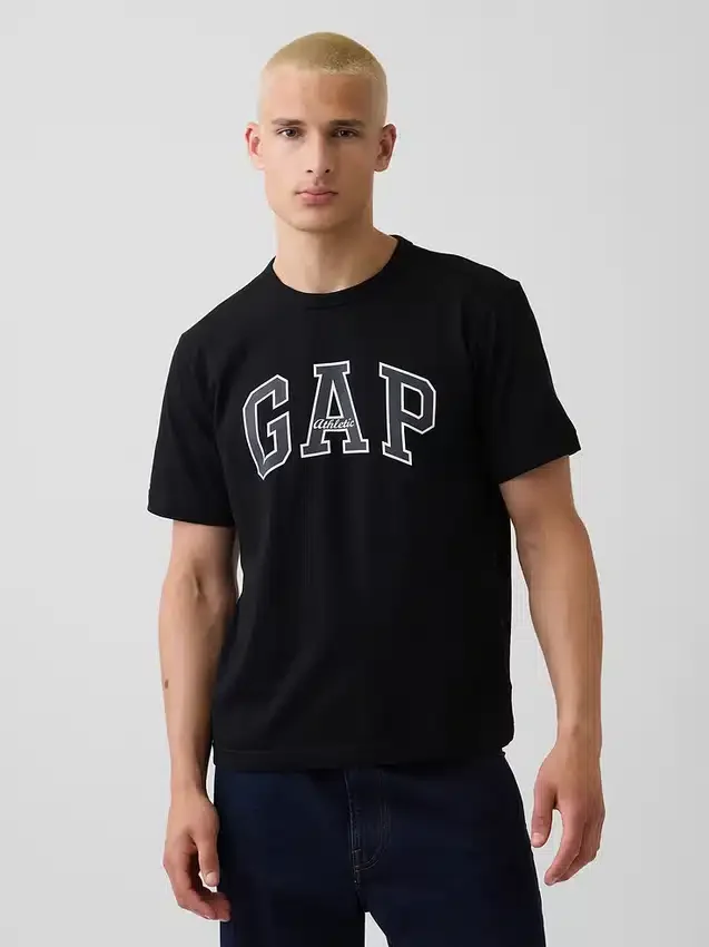 Gap-Arch Logo-T-Shirt
