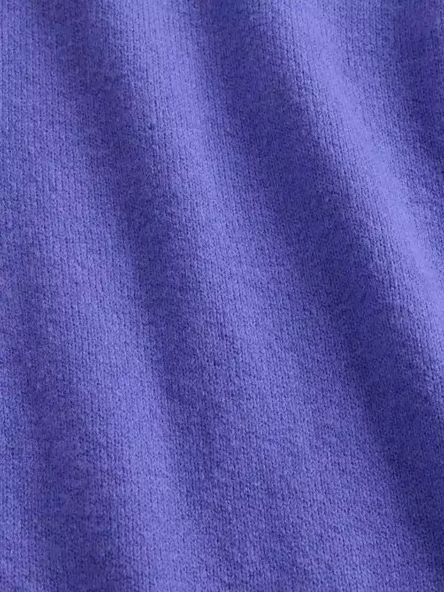 GAP × Disney „Tim Burtons The Nightmare Before Christmas“ CashSoft-Strickjacke mit Totenkopfmotiv