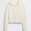 GAP × Summer Fridays CashSoft-Waffelpiqué-Hoodie in verkürzter Passform
