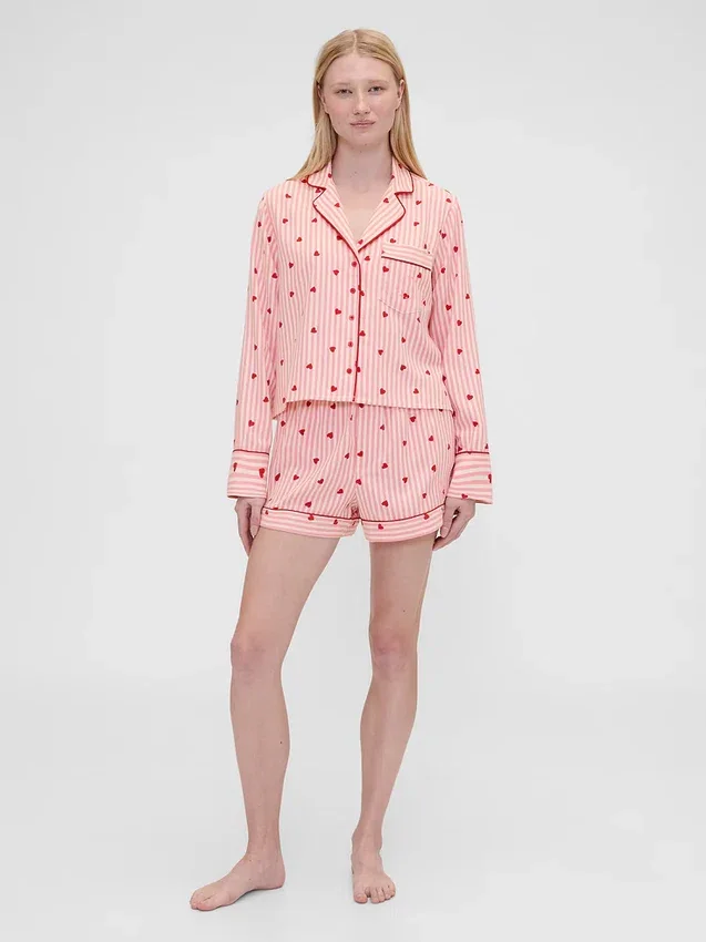 GAP × Summer Fridays Flanell-Pyjama-Shorts mit Herzchen