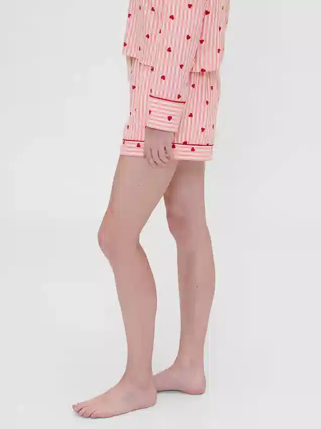 GAP × Summer Fridays Flanell-Pyjama-Shorts mit Herzchen
