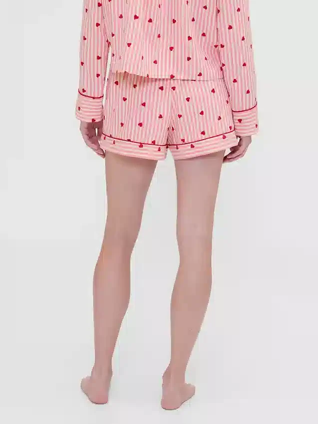 GAP × Summer Fridays Flanell-Pyjama-Shorts mit Herzchen
