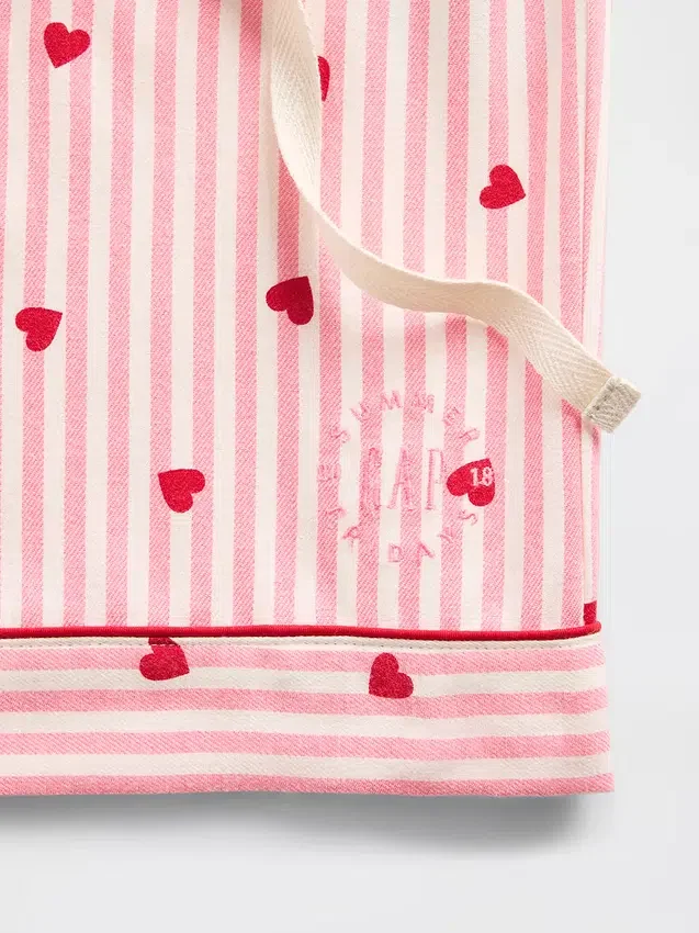 GAP × Summer Fridays Flanell-Pyjama-Shorts mit Herzchen