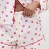GAP × Summer Fridays Popeline-Pyjama-Shorts mit „Kiss“-Print