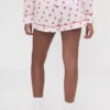 GAP × Summer Fridays Popeline-Pyjama-Shorts mit „Kiss“-Print