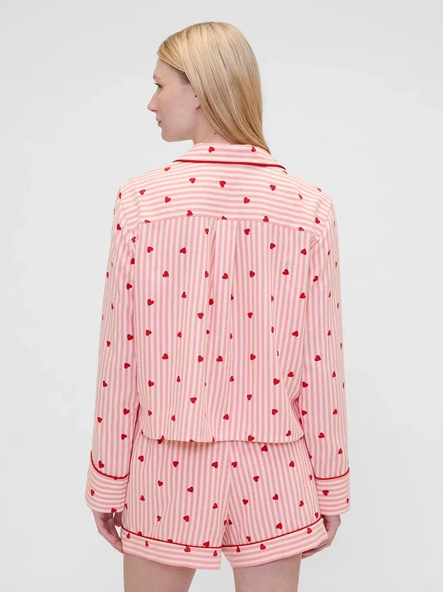 Gap × Summer Fridays Pyjamahemd aus Flanell mit Herzmuster in lockerer Passform