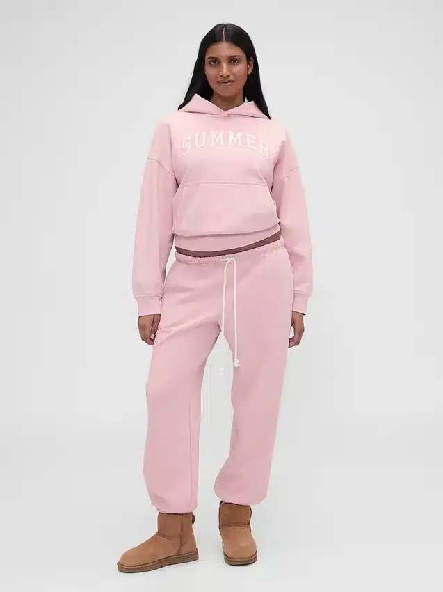 Gap × Summer Fridays Schwere Jogginghose mit Logo in lockerer Passform