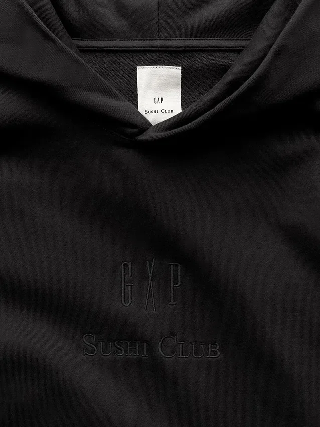 Gap × Sushi Club Schwerer Logo-Hoodie
