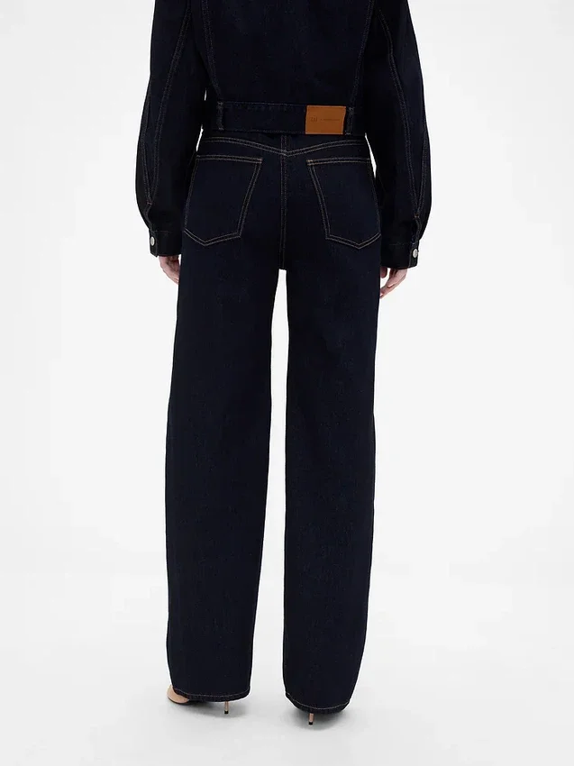 GAP × Victoria Beckham High-Rise-Jeans in gerader Passform