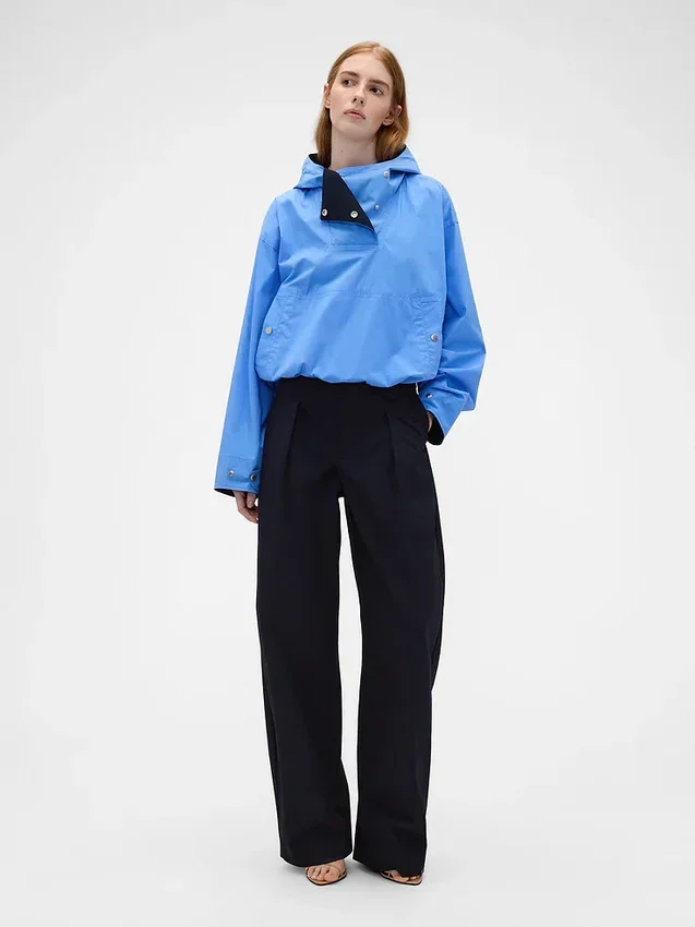 GAP × Victoria Beckham Hoch taillierte Plissee-Hose mit Bogen