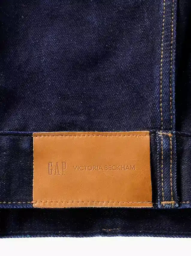 GAP × Victoria Beckham Lässige, kurz geschnittene Jeansjacke