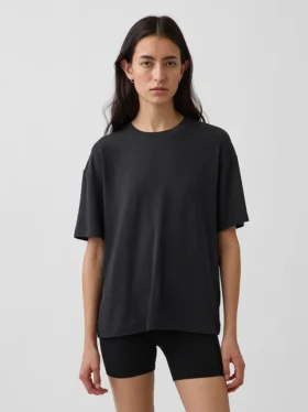 GapFit Breathe T-Shirt in lockerer Passform