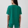 GapFit Breathe T-Shirt in lockerer Passform