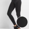 GapFit High-Rise-Leggings mit strukturierten Streifen in Sculpt-Kompression