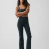 GapFit Smooth High Rise Baby-Boot-Leggings
