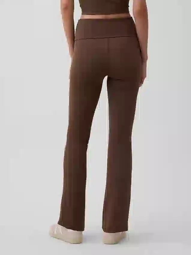 GapFit Smooth Mini-Flare-Leggings mit Umschlag