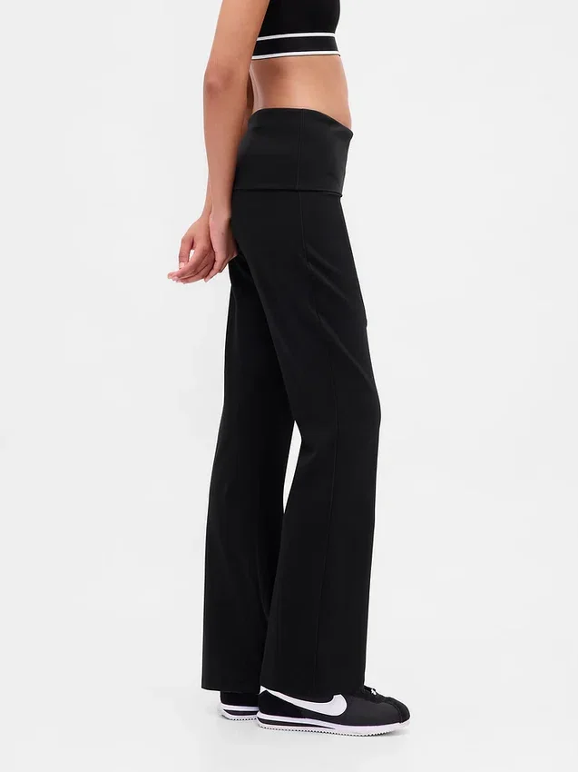 GapFit Smooth Mini-Flare-Leggings mit Umschlag