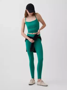 GapFit Smooth Racerback Crop-Tank-Top