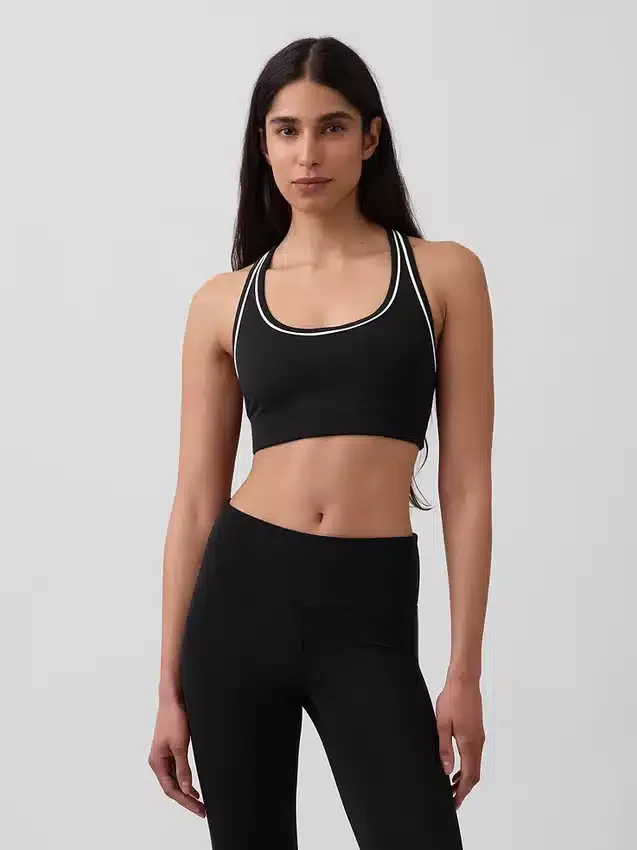 GapFit Smooth Racerback-Sport-BH für mittlere Belastung