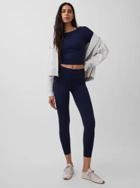 GapFit Smooth T-Shirt mit U-Boot-Ausschnitt