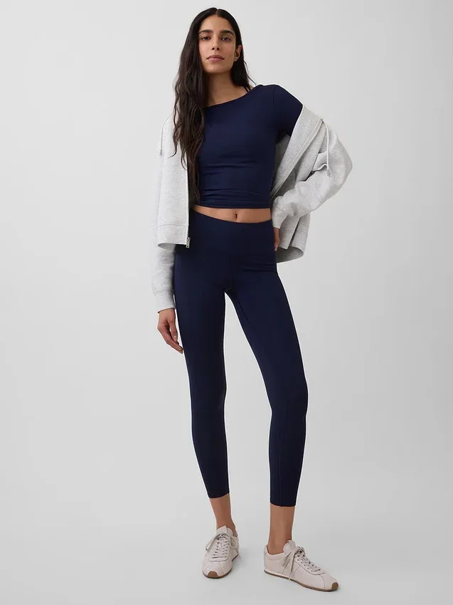 GapFit Smooth T-Shirt mit U-Boot-Ausschnitt