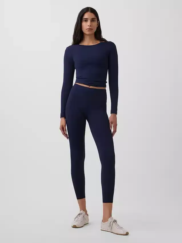 GapFit Smooth T-Shirt mit U-Boot-Ausschnitt