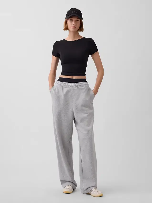 GapFit Smooth Wende-Crop-Top mit Wickeloptik