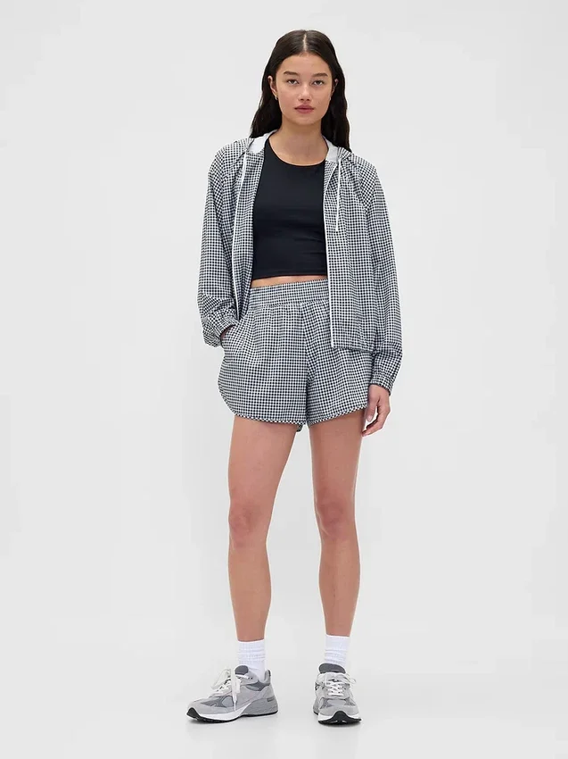 GapFit Tech Gingham Windjacke