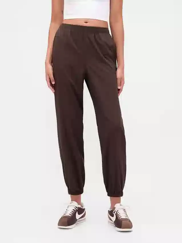 GapFit Tech Jogginghose mit hoher Taille und Reißverschluss am Saum