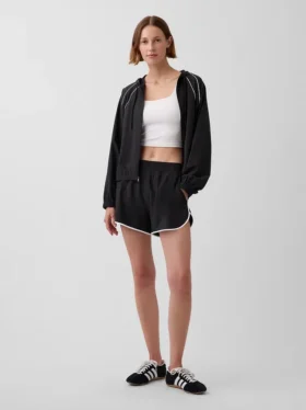 GapFit Tech Laufshorts mit hoher Leibhöhe