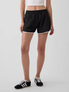 GapFit Tech Laufshorts mit hoher Leibhöhe