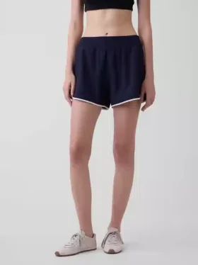 GapFit Tech Laufshorts mit hoher Leibhöhe