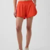 GapFit Tech Laufshorts mit hoher Leibhöhe