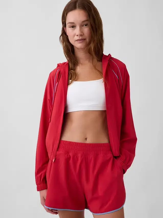 GapFit Tech Laufshorts mit hoher Leibhöhe