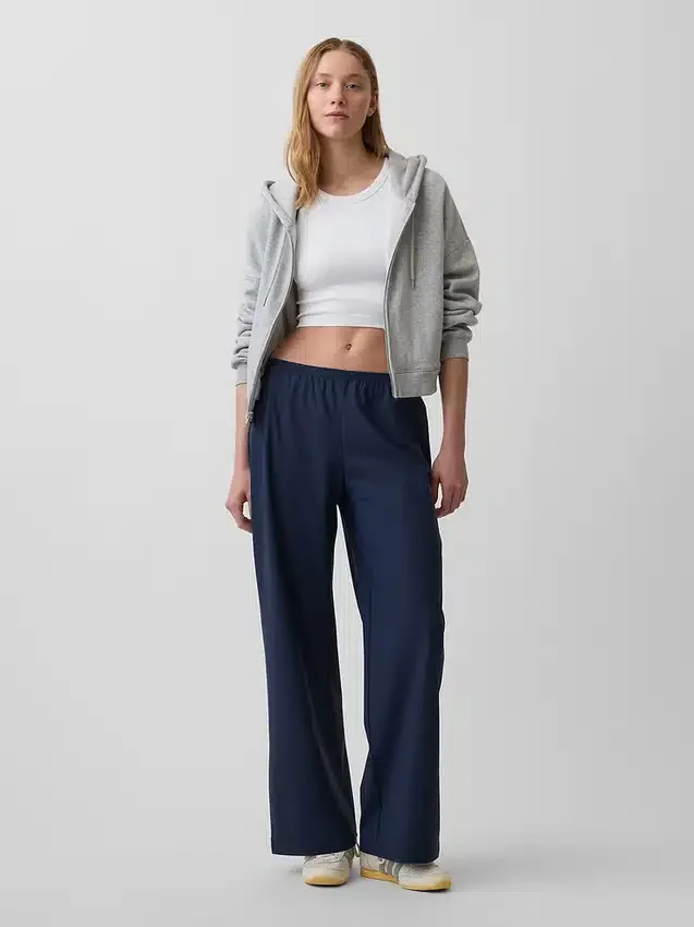 GapFit Tech Low Rise Relaxed Easy Hose