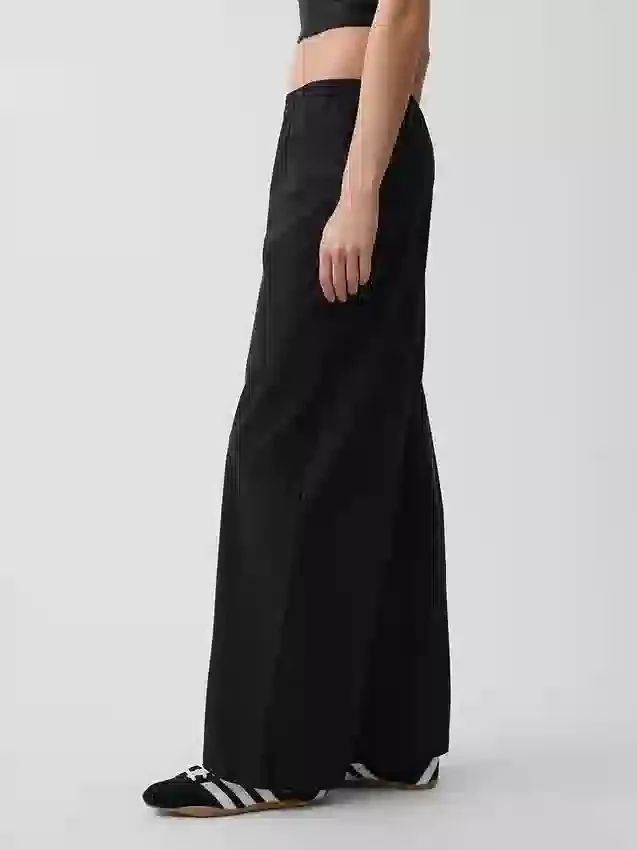 GapFit Tech Low Rise Relaxed Easy Hose