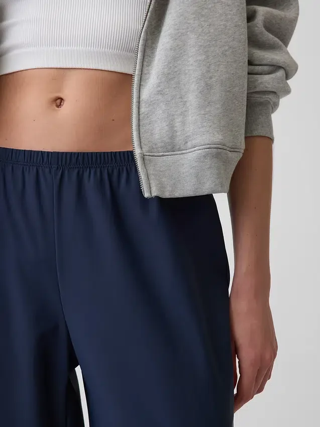 GapFit Tech Low Rise Relaxed Easy Hose