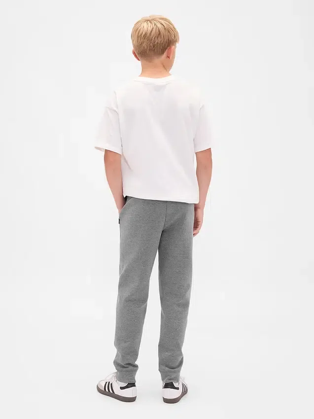GapFit Tech Quick-Dry Jogginghose für Kinder