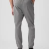 GapFit Tech Slim Jogginghose