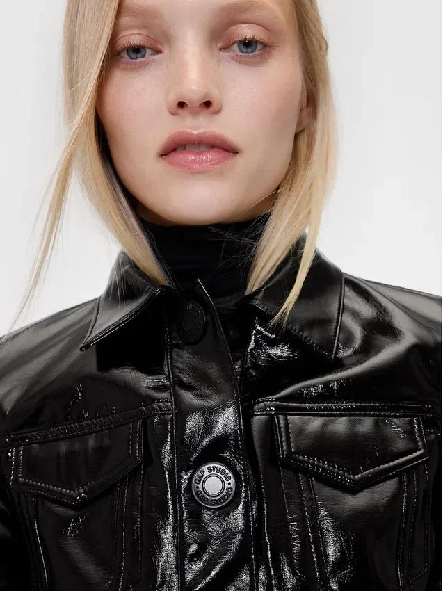 Gapstudio Vegane Lackleder-Crop-Jacke