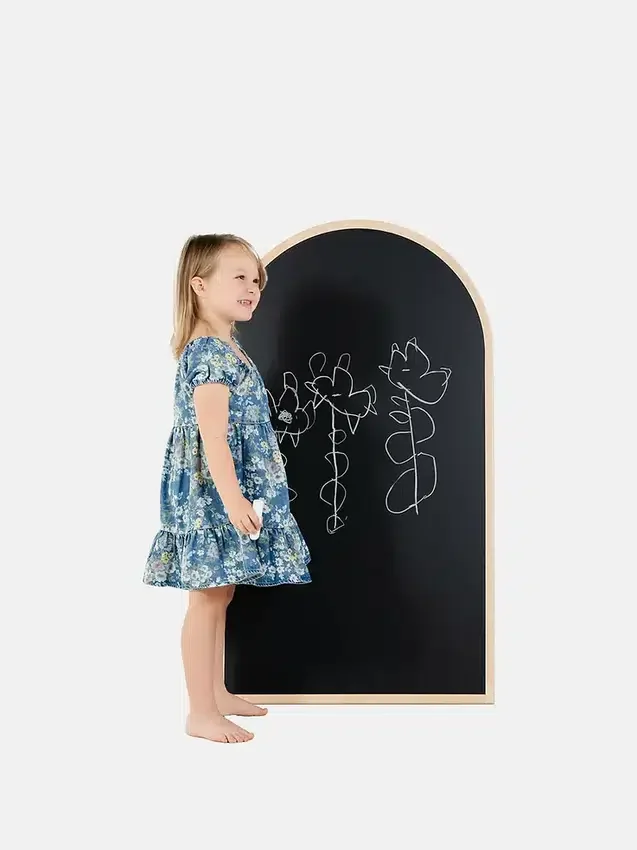 Gathre gewölbte Kreidetafel