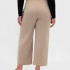 Gerad geschnittene Knöchelhose aus Twill mit hoher Leibhöhe