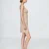 Gerafftes Kleid mit Knopfleiste