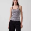 Geripptes Tanktop mit U-Ausschnitt